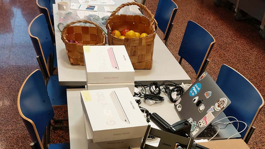 senioritabletit_paketissa.jpg